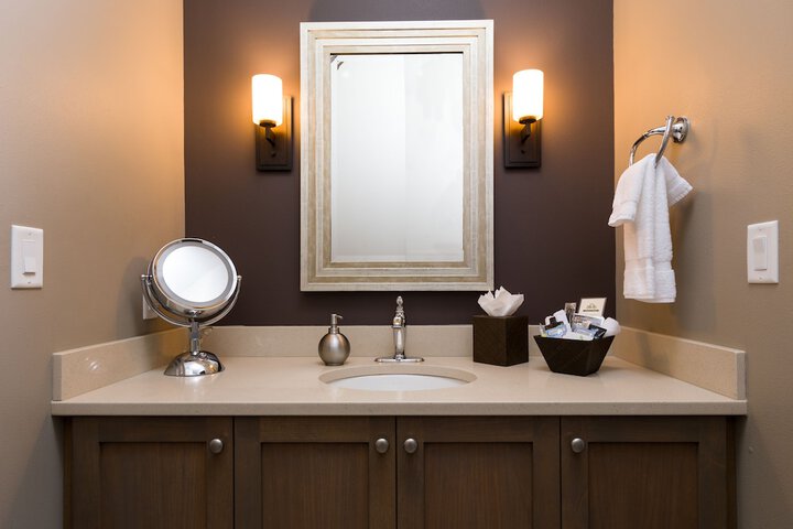 Bathroom sink