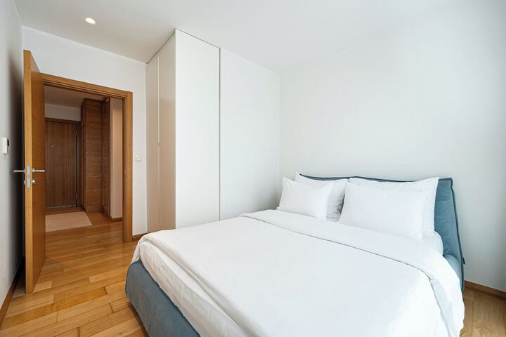 Room 14 of 76
