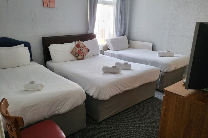Room 52 of 109