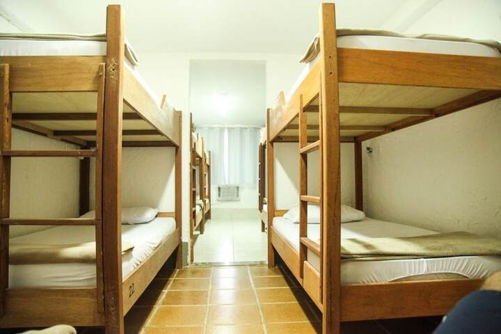 Room 6 of 50