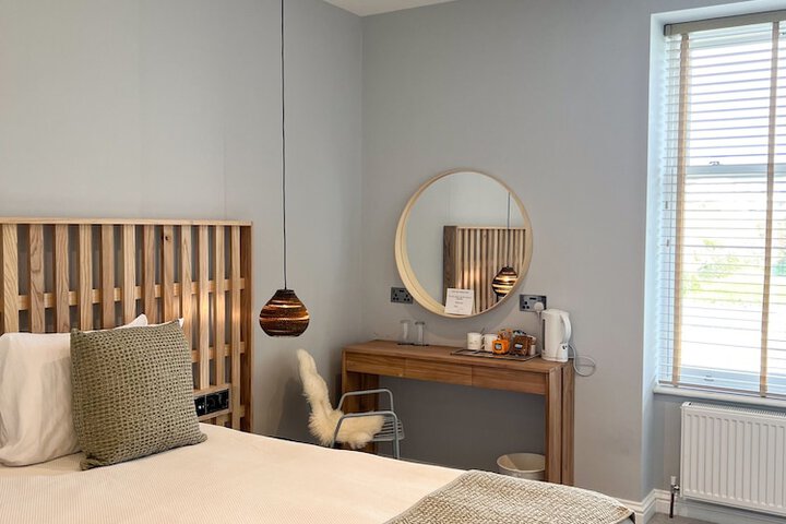 Room 15 of 60