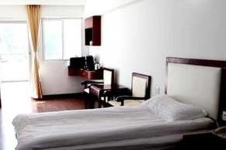 Room 26 of 58