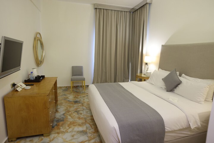 Room 20 of 87