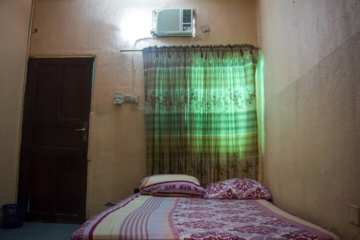 Room 11 of 34
