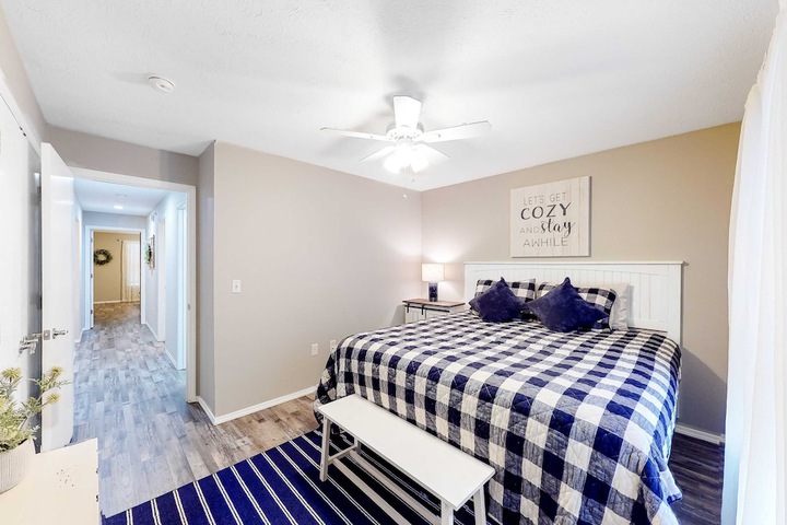 Room 4 of 24