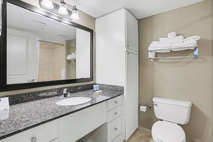 Room 140 of 190