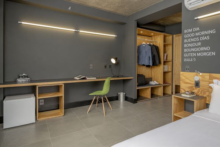 Room 10 of 41