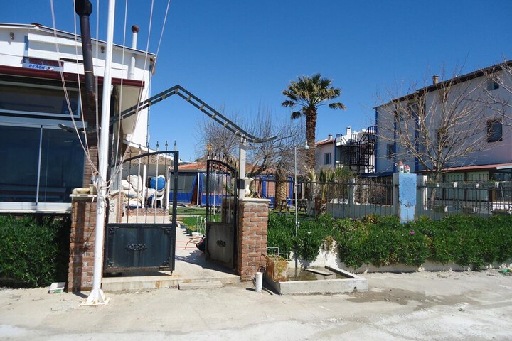 Property Grounds 33 of 54