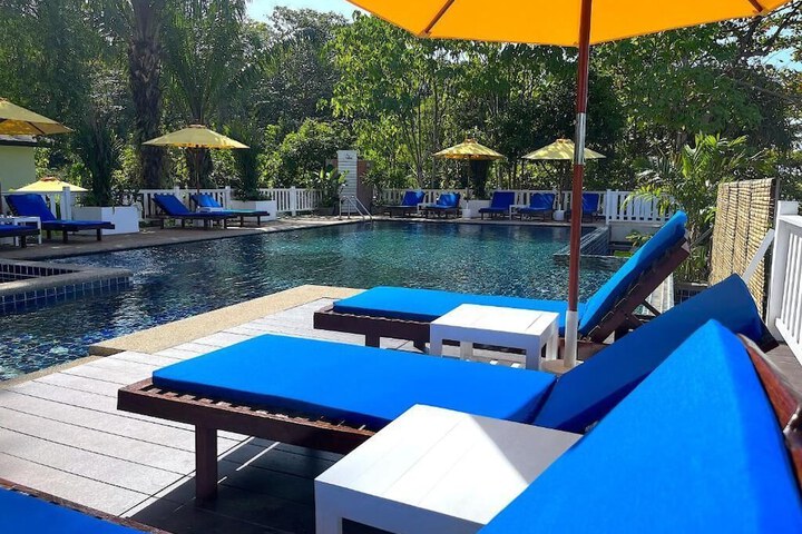 Pool 55 of 78