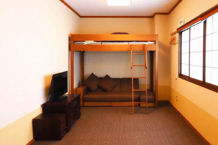 Room 11 of 59