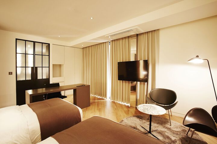 Room 5 of 64