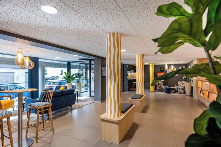 Hotel Interior 11 of 64