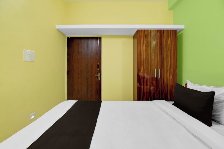 Room 11 of 29