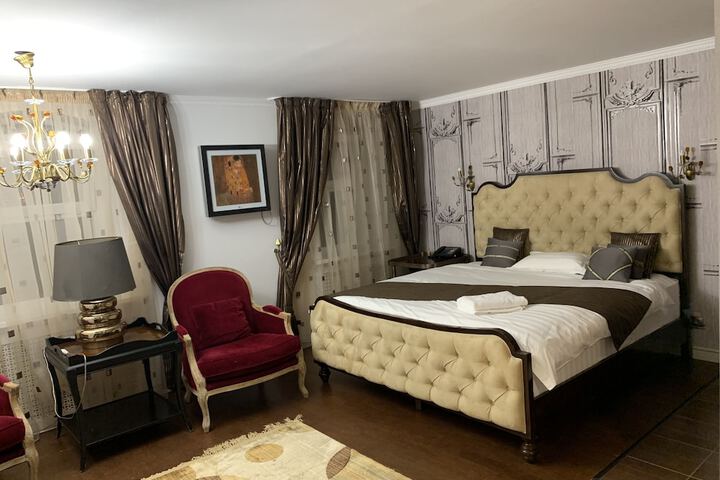 Room 42 of 126