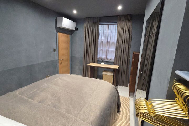Room 127 of 344