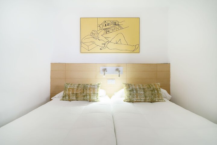 Room 49 of 179