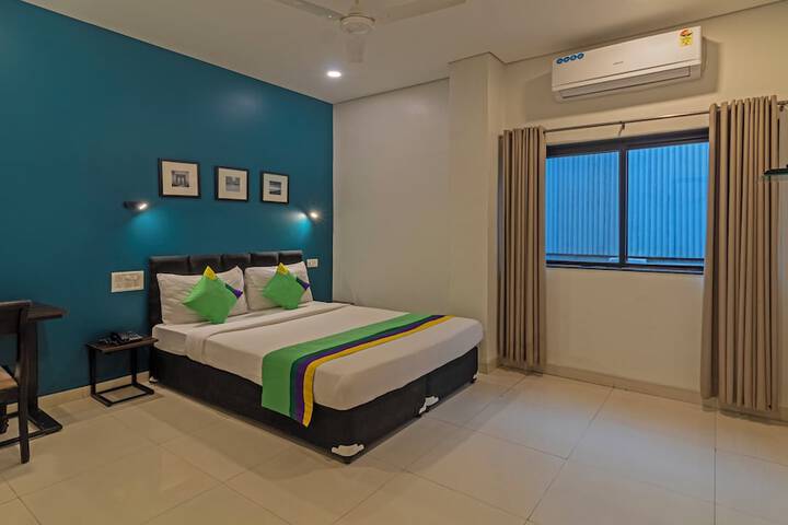 Room 12 of 31