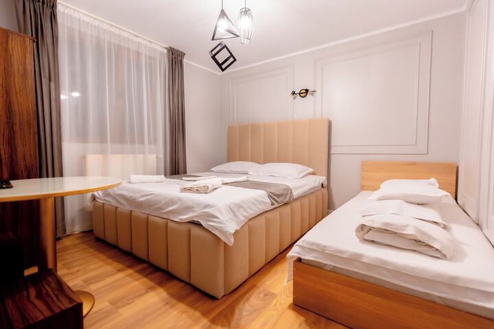 Room 13 of 29