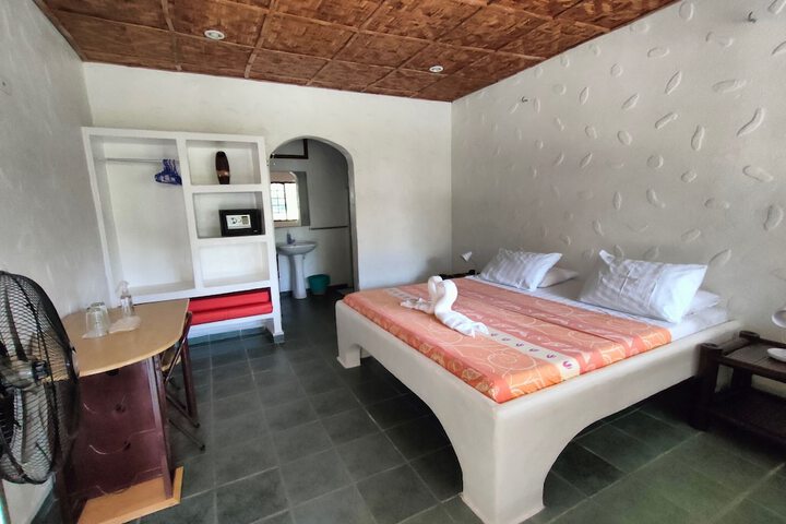 Room 14 of 47