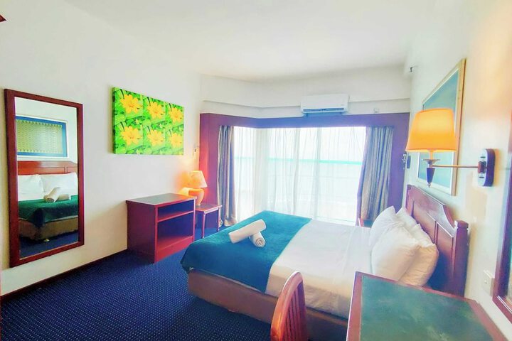 Room 70 of 650