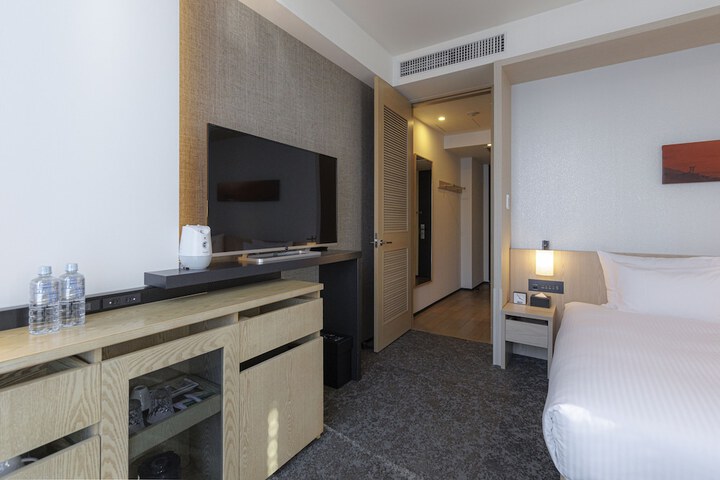 Room 22 of 121