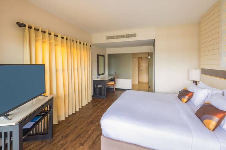 Room 15 of 94