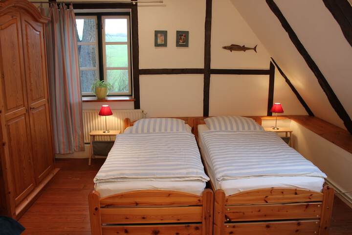 Room 9 of 69