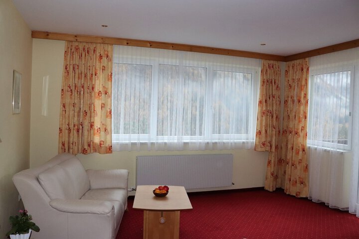Room 17 of 67
