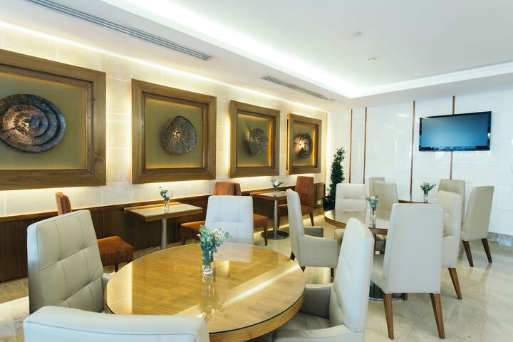 Hotel 2 of 110