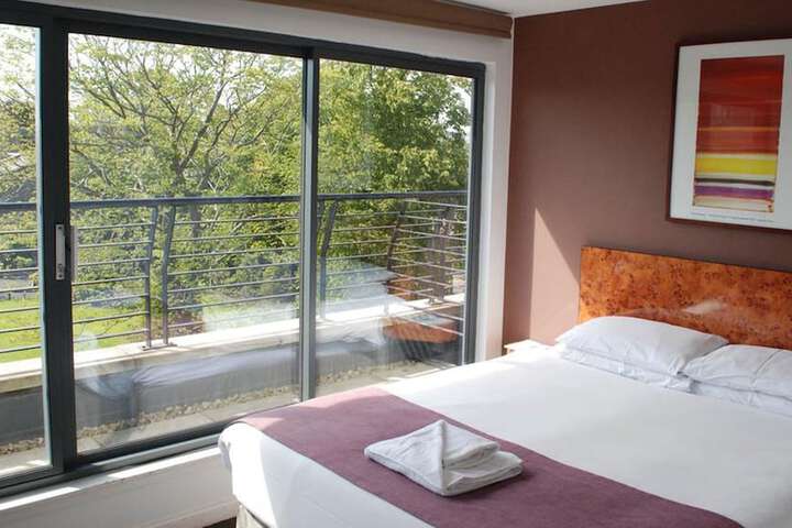 Room 4 of 23