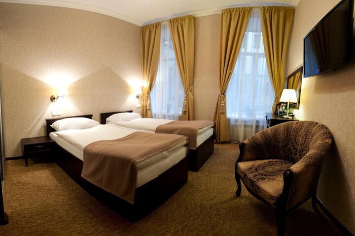 Room 20 of 38