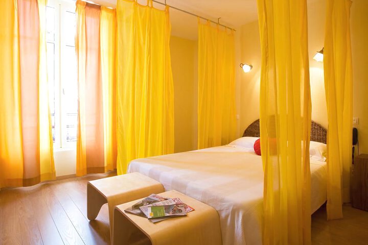 Room 5 of 41