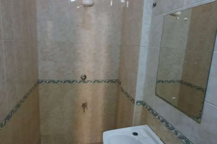Room 10 of 15