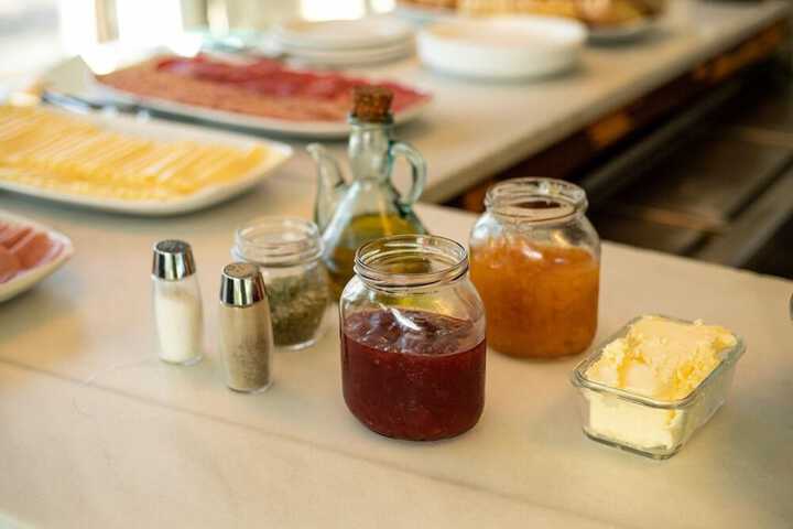 Breakfast/Coffee Service 21 of 22
