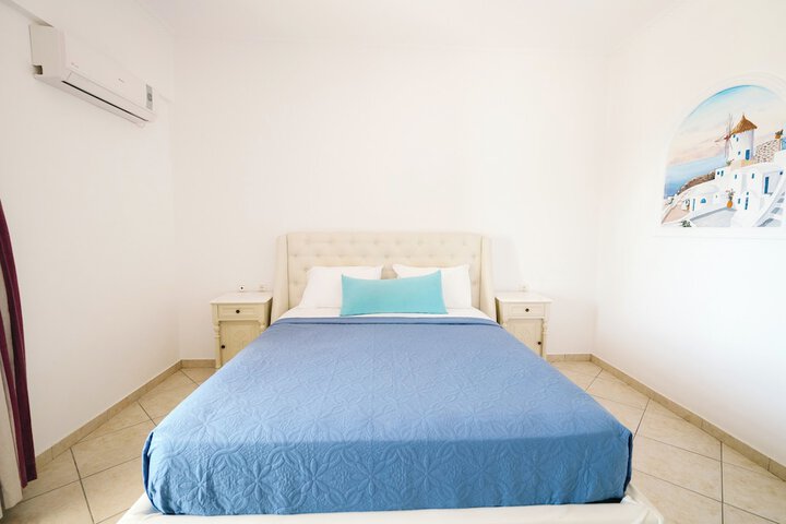 Room 32 of 122