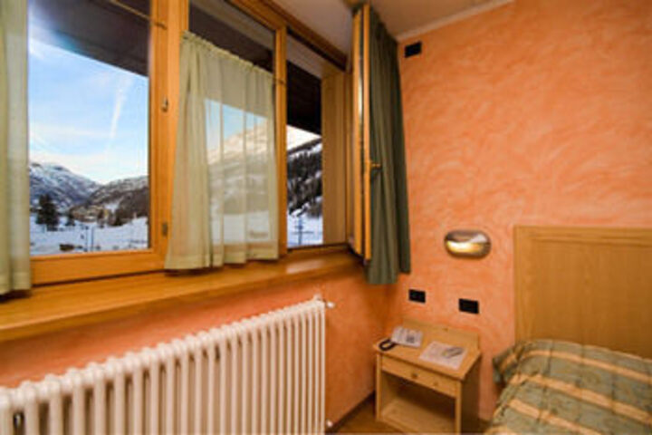 Room 18 of 59