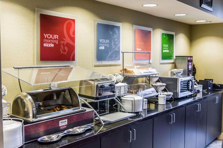 Breakfast area