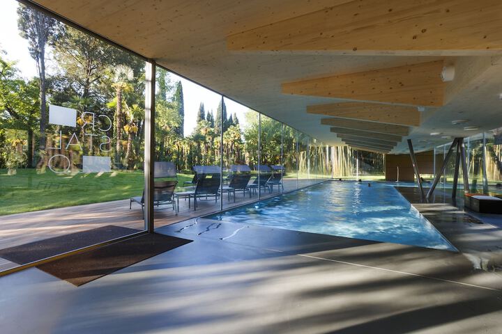 Pool 161 of 244