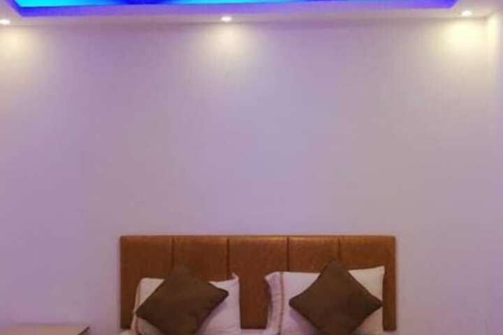 Room 12 of 45