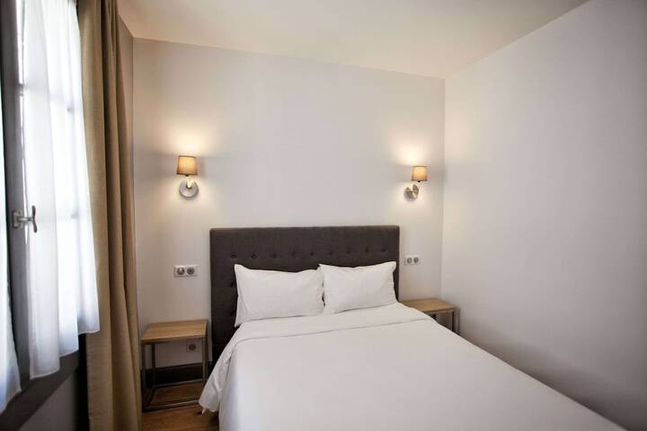 Room 41 of 90
