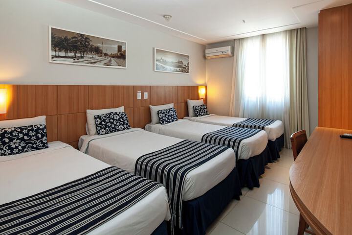 Room 16 of 40