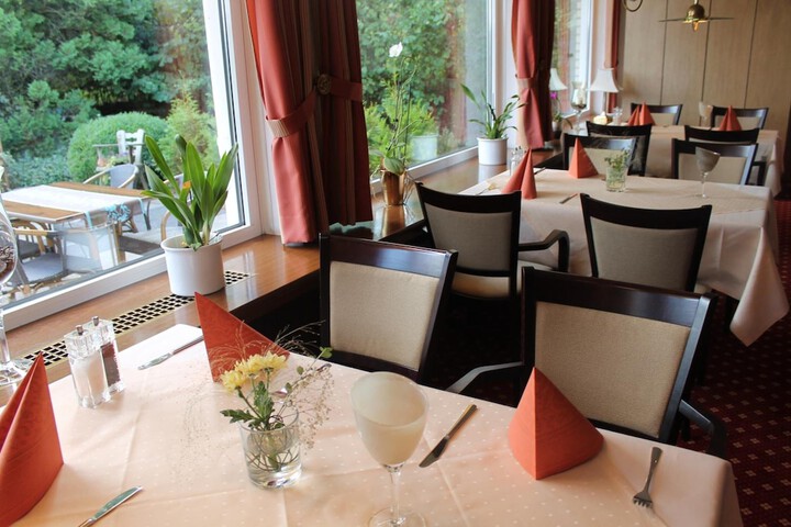 Dining Photos