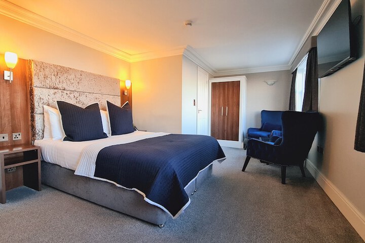 Room 17 of 31