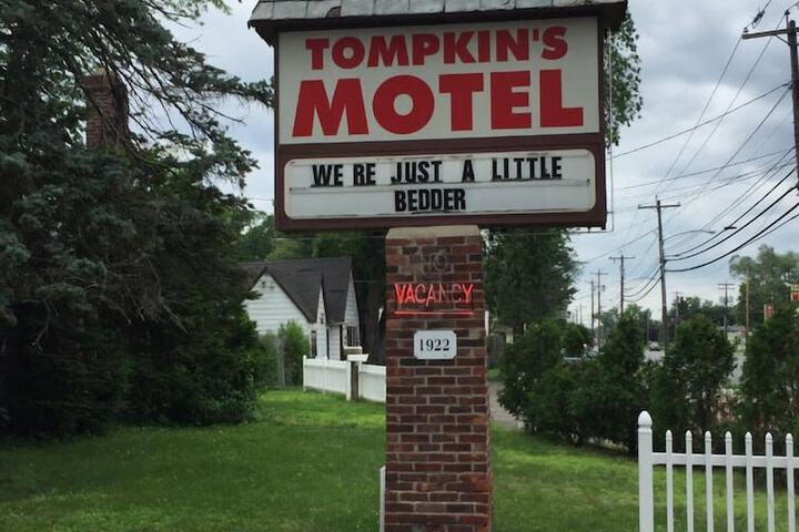 Exterior of Tompkins Motel