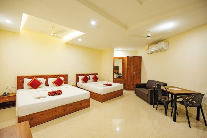 Room 8 of 25
