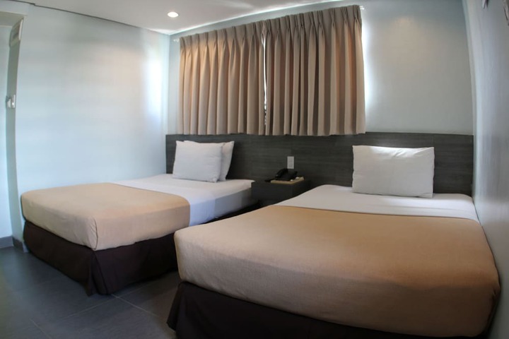 Room 13 of 54