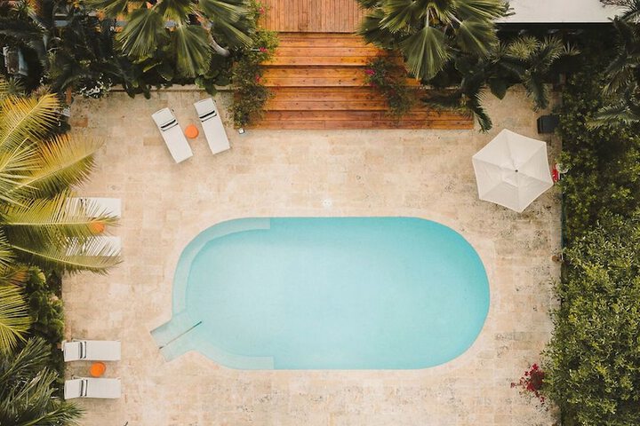 Pool 79 of 122