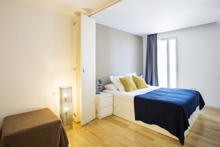 Room 5 of 105