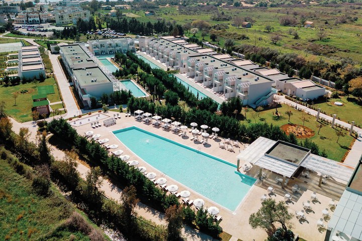 Hotel 69 of 72