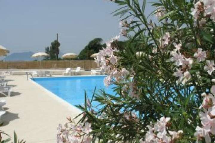 Pool 18 of 66